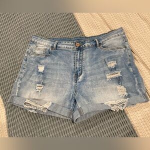 Destroyed Jean shorts
